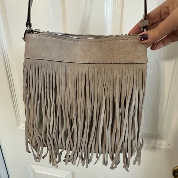 Michael Kors Billy Messenger suede leather bag, like new condition, color cement - Picture 10 of 11